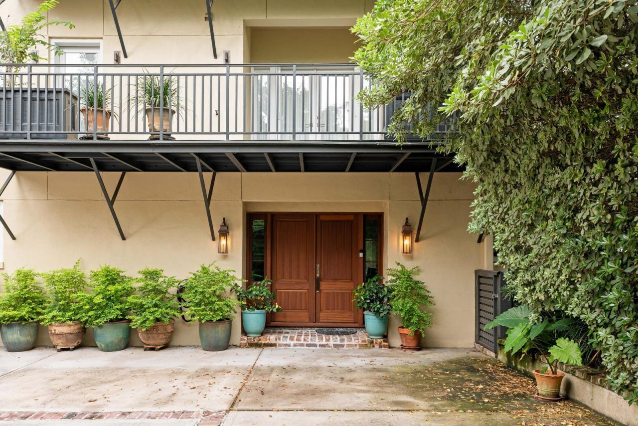 4 Gateway Walk Photo 6