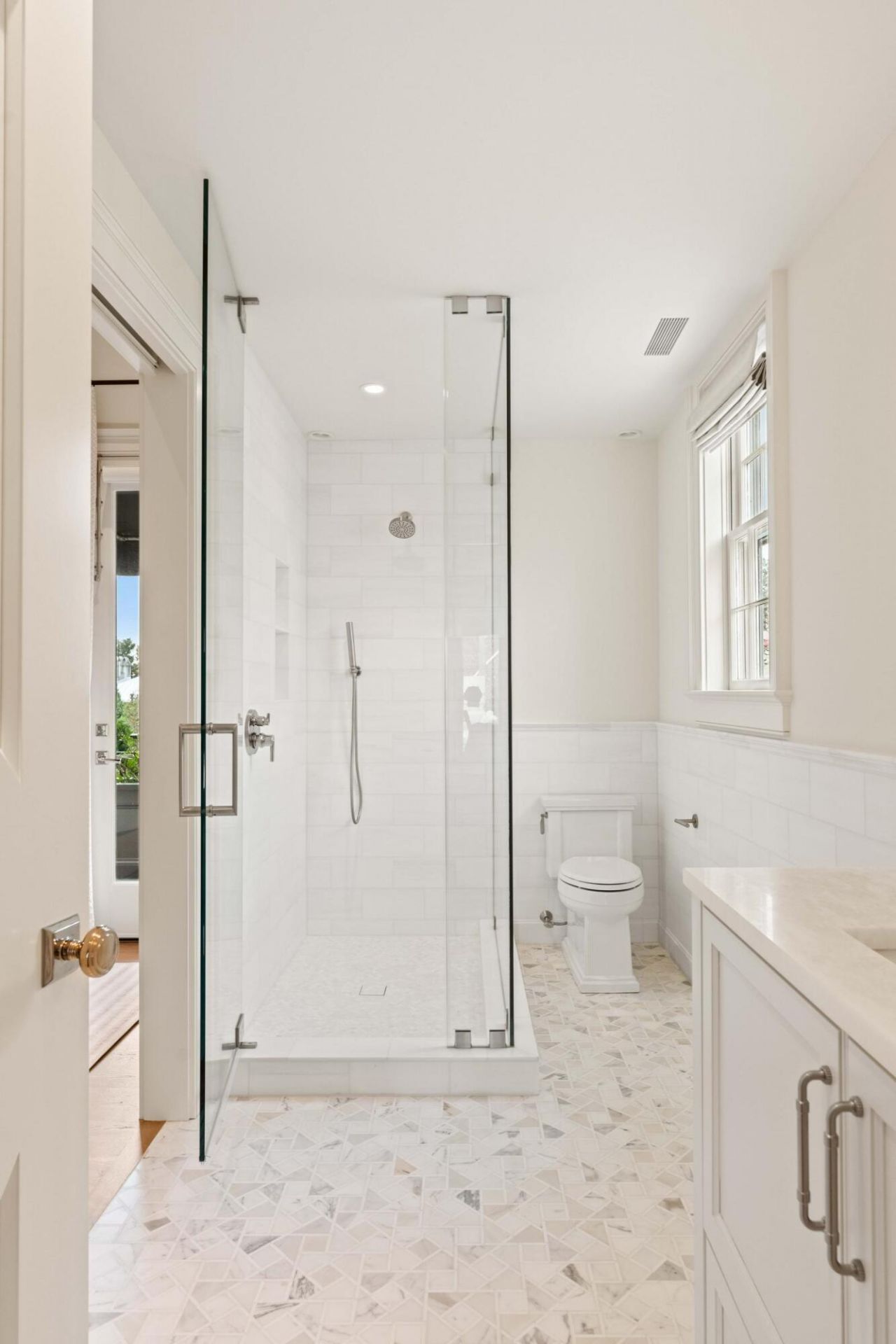 4 Gateway Walk Photo 67