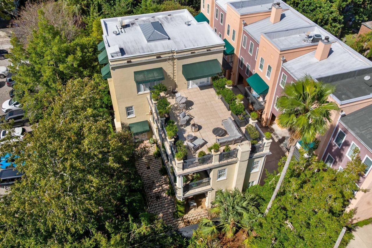 4 Gateway Walk Photo 92