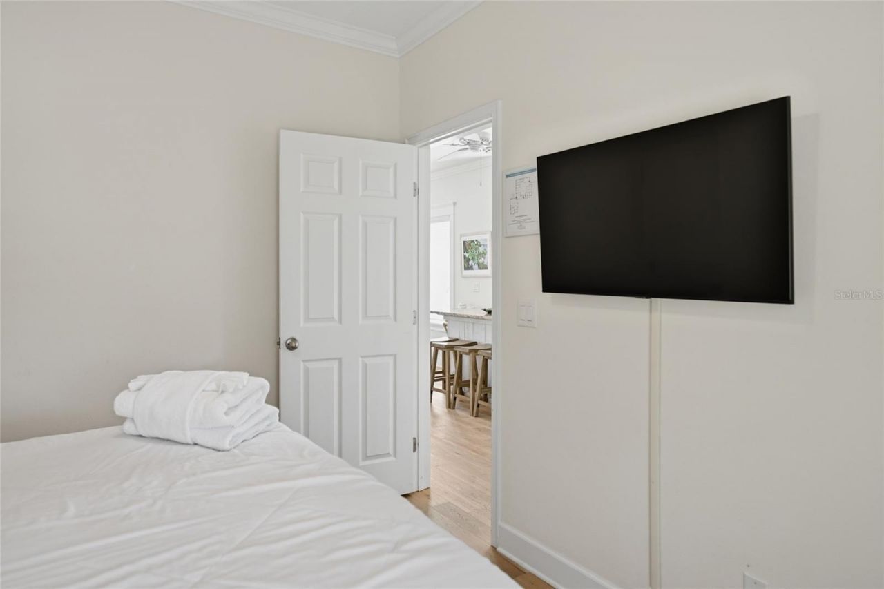 246 Gladiolus Street, Anna Maria, FL 34216 Photo