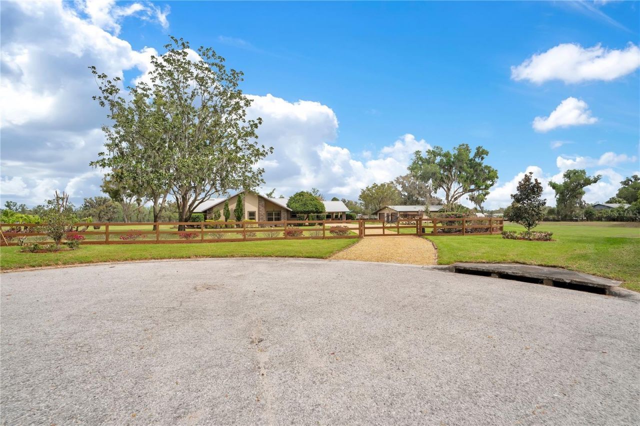 1401 Buell Court, Plant City, FL 33567 Photo