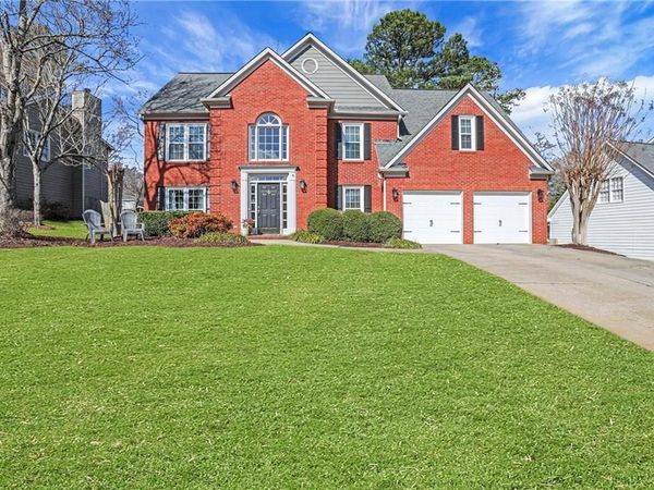 5670 N Hillbrooke Trace, Alpharetta, GA 30005