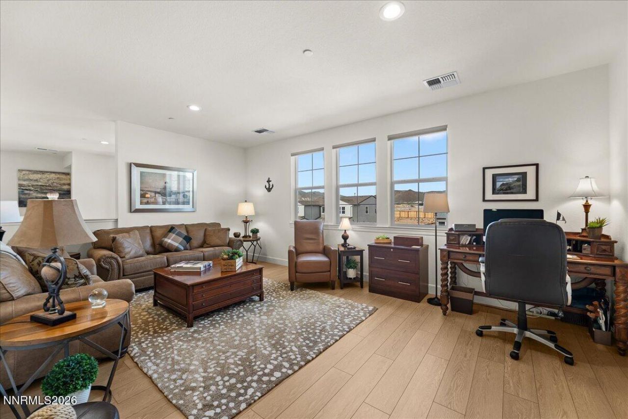 348 S Pah Rah Ridge Drive, Sparks, NV 89441 Photo