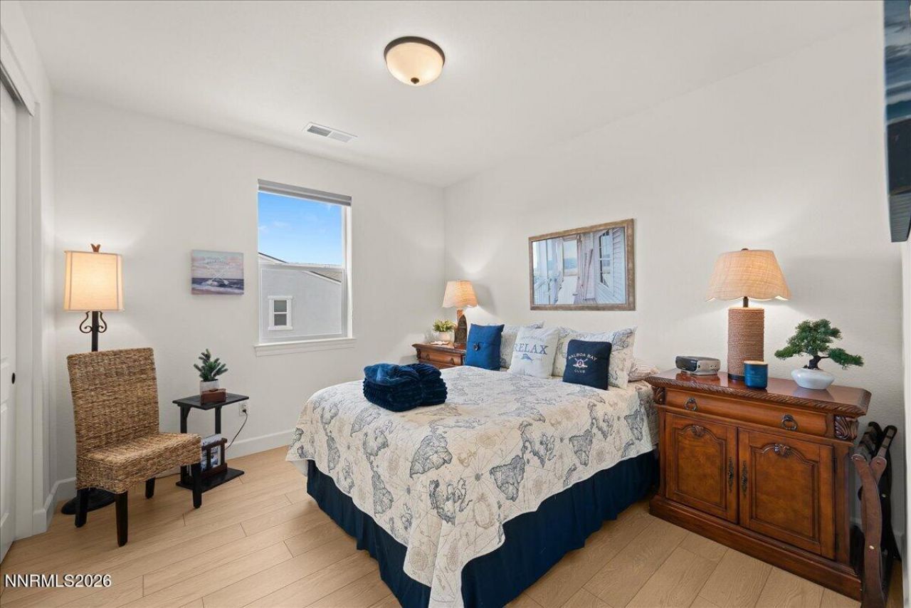 348 S Pah Rah Ridge Drive, Sparks, NV 89441 Photo