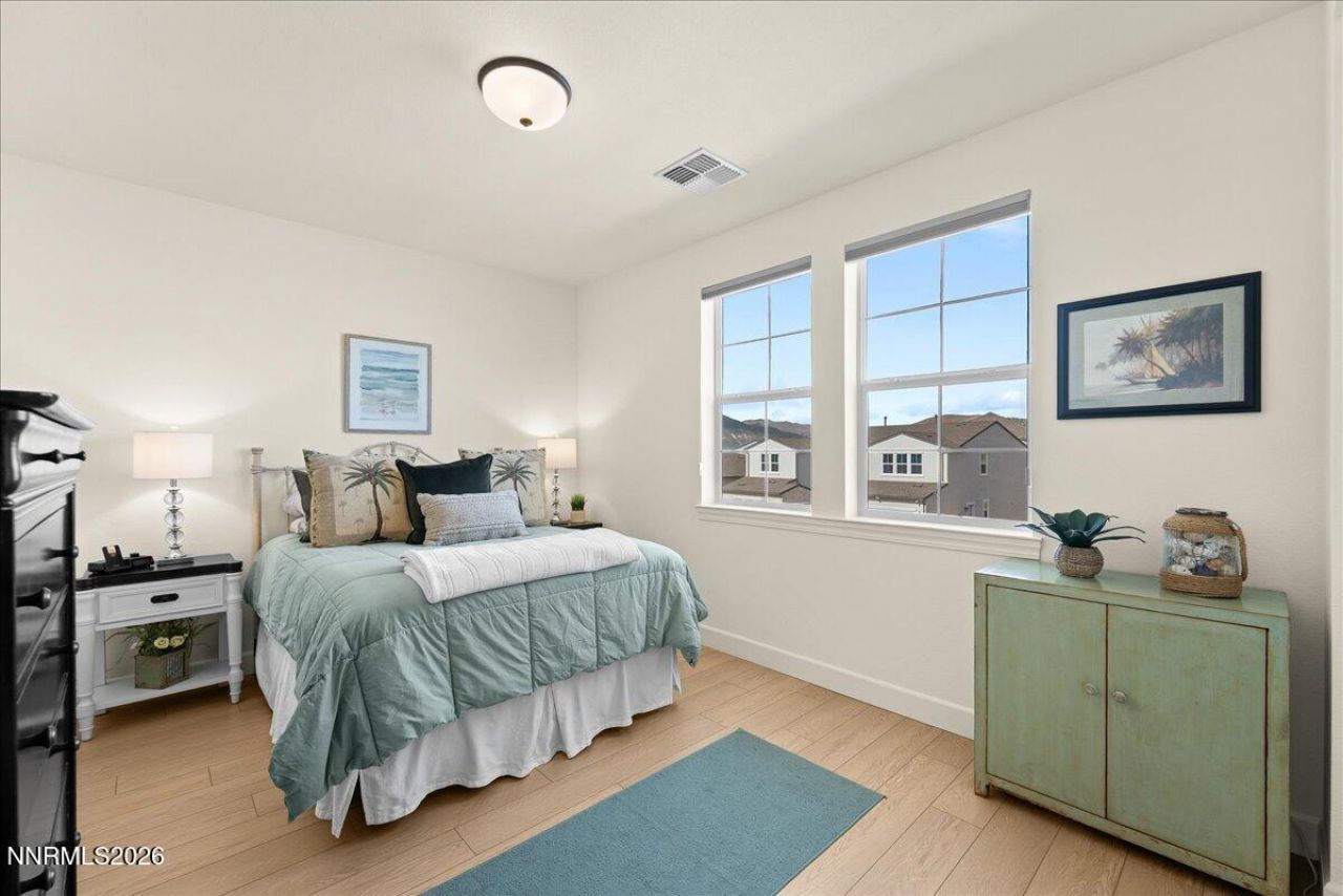 348 S Pah Rah Ridge Drive, Sparks, NV 89441 Photo