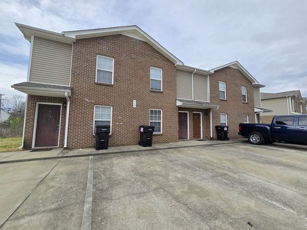 808 Oak Arbor Ct , Unit B, Clarksville, TN 37040