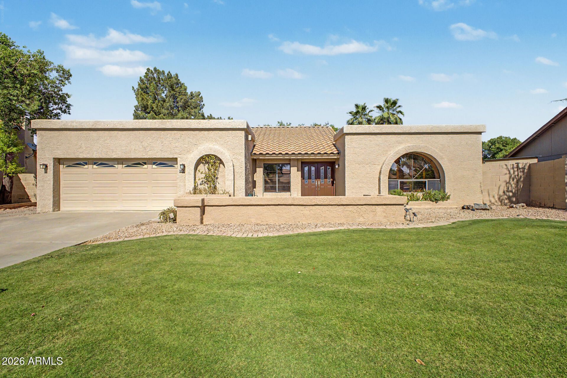 2951 N Carriage Lane, Chandler, AZ 85224 Main Photo