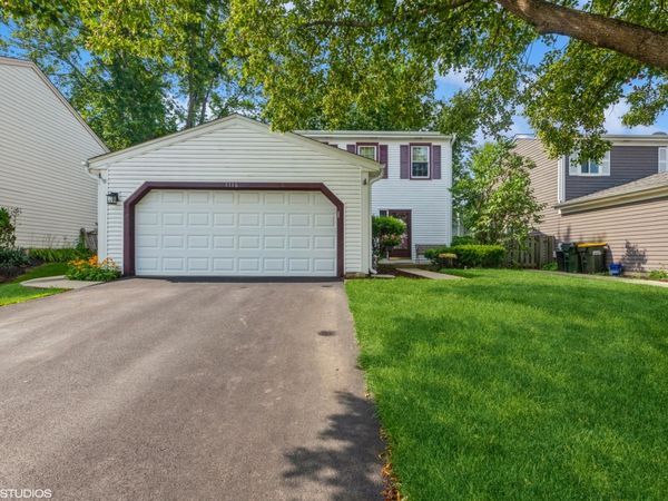 1116 Evergreen Drive , Carol Stream, IL 60188