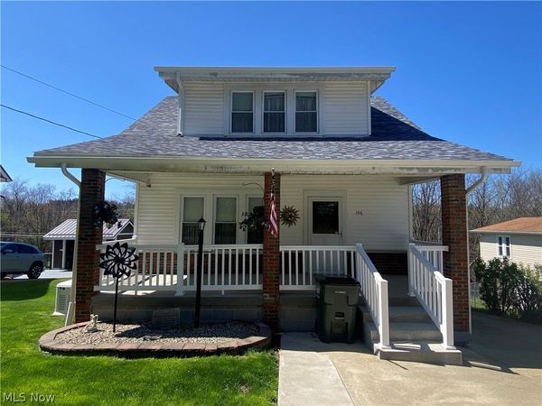 196 Maple Avenue, St Clairsville, OH 43950