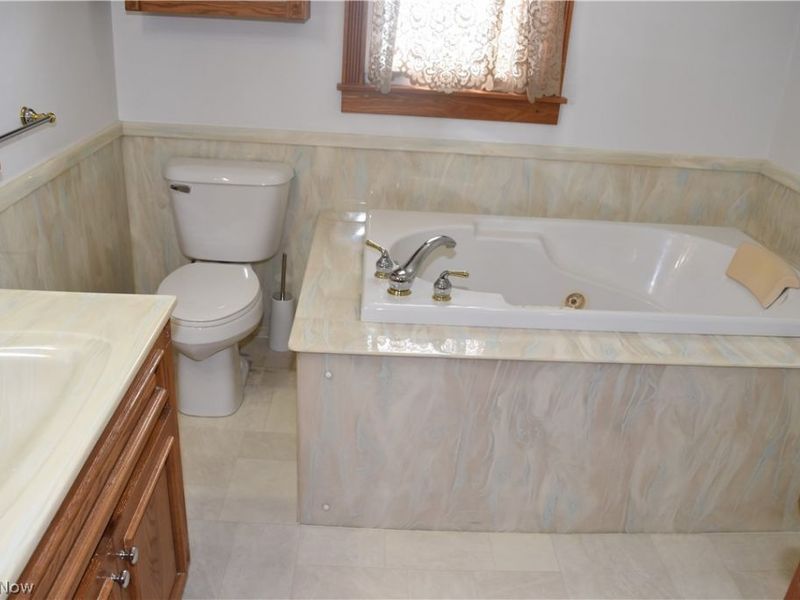 196 Maple Avenue, Saint Clairsville, OH 43950 Photo 12