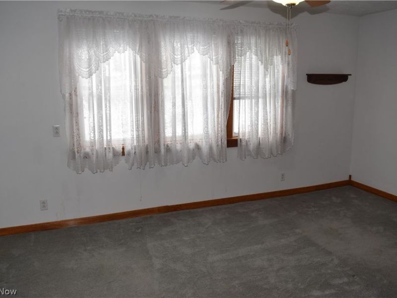 196 Maple Avenue, Saint Clairsville, OH 43950 Photo 16