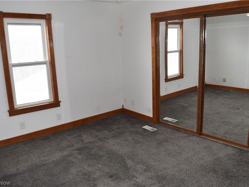 196 Maple Avenue, Saint Clairsville, OH 43950 Photo 18