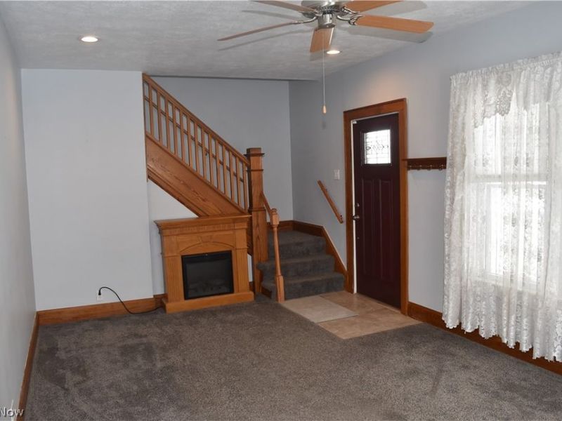 196 Maple Avenue, Saint Clairsville, OH 43950 Photo 4