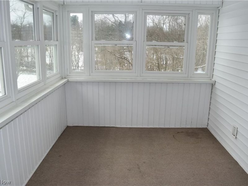 196 Maple Avenue, Saint Clairsville, OH 43950 Photo 7