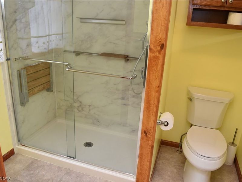 196 Maple Avenue, Saint Clairsville, OH 43950 Photo 9