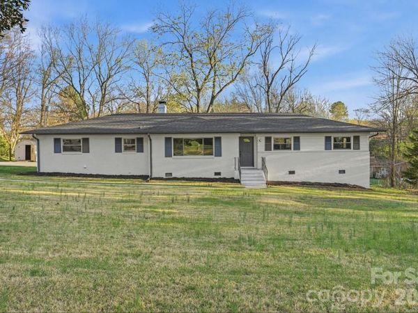 415 Kimmswick Road , Charlotte, NC 28214