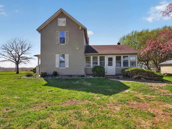 2717 E Airline Highway, Waterloo, IA 50703