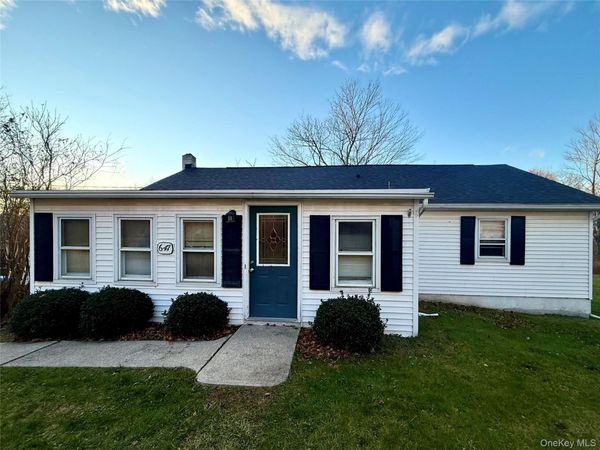 647 S Drury Lane , Rock Tavern, NY 12549