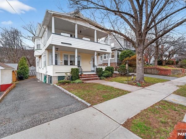 10 Brookside Avenue, HAWTHORNE, NJ 07506