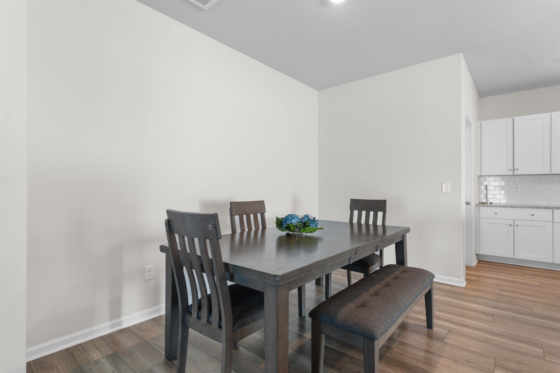 1111 Saltgrass Way  Photo 10