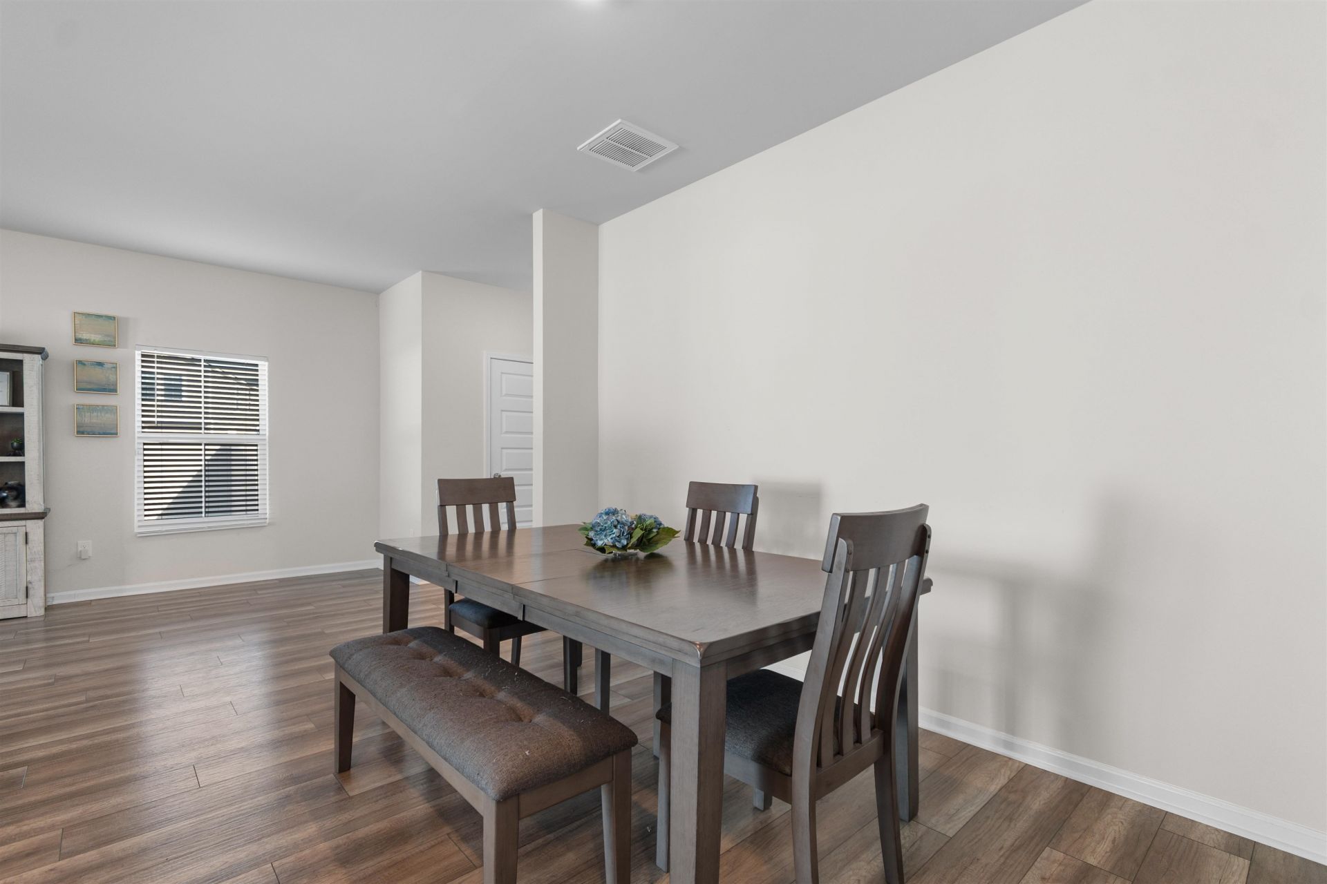 1111 Saltgrass Way Photo 10