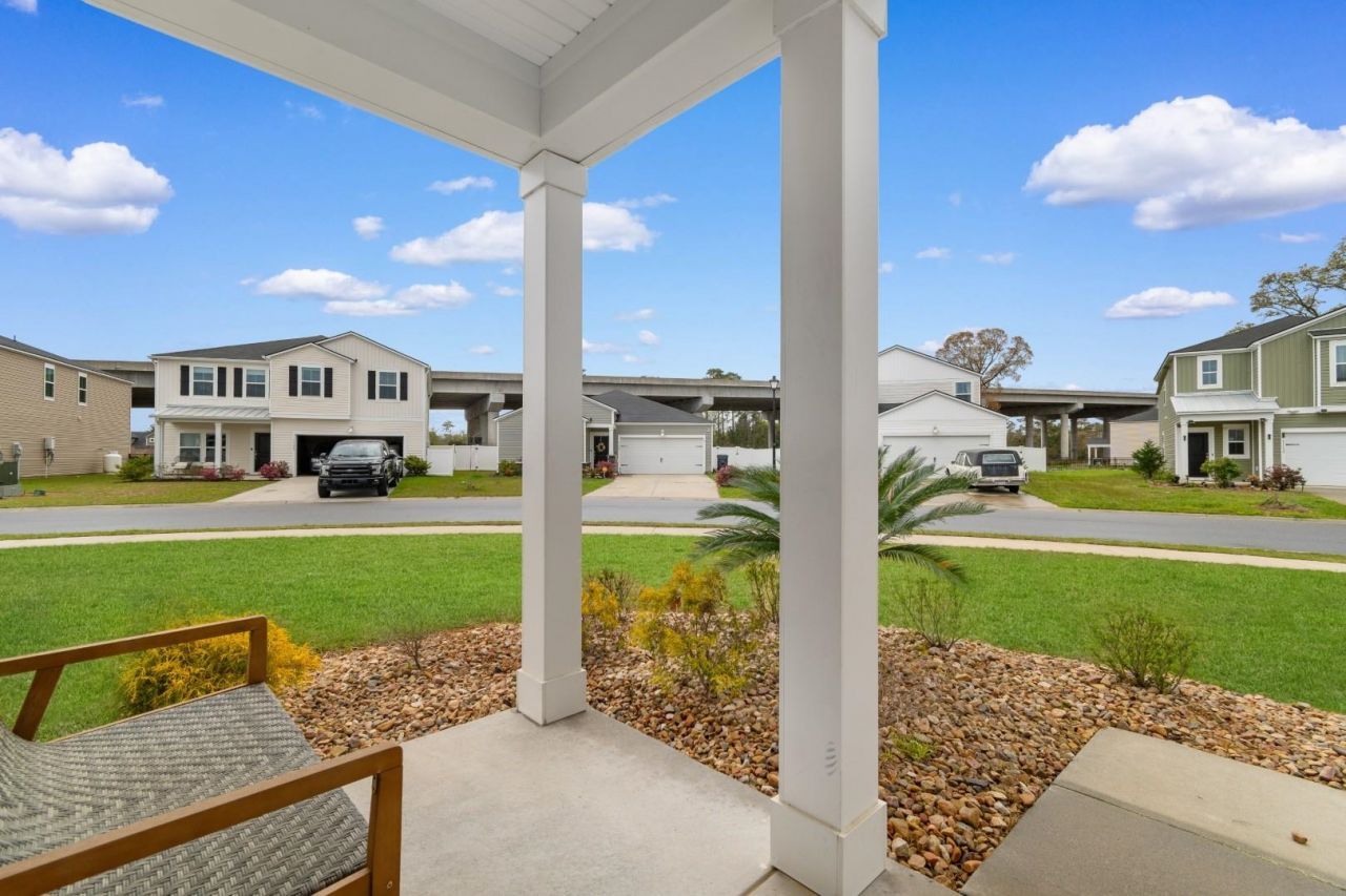 1111 Saltgrass Way  Photo 32