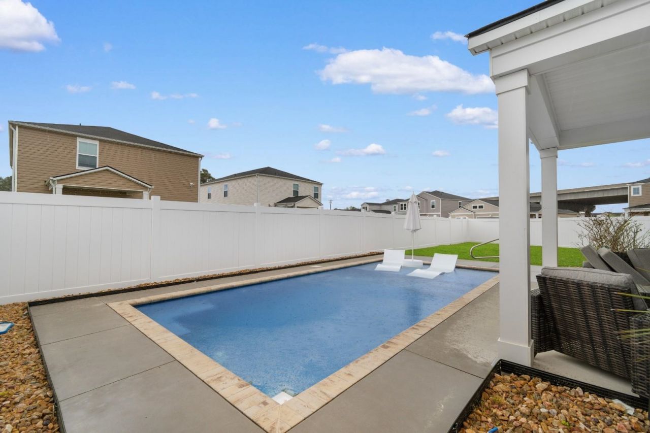 1111 Saltgrass Way  Photo 34