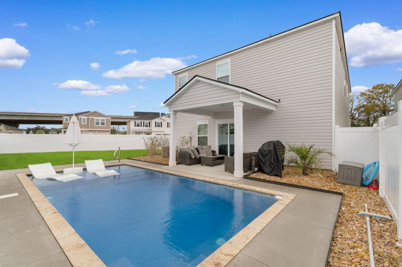 1111 Saltgrass Way  Photo 45