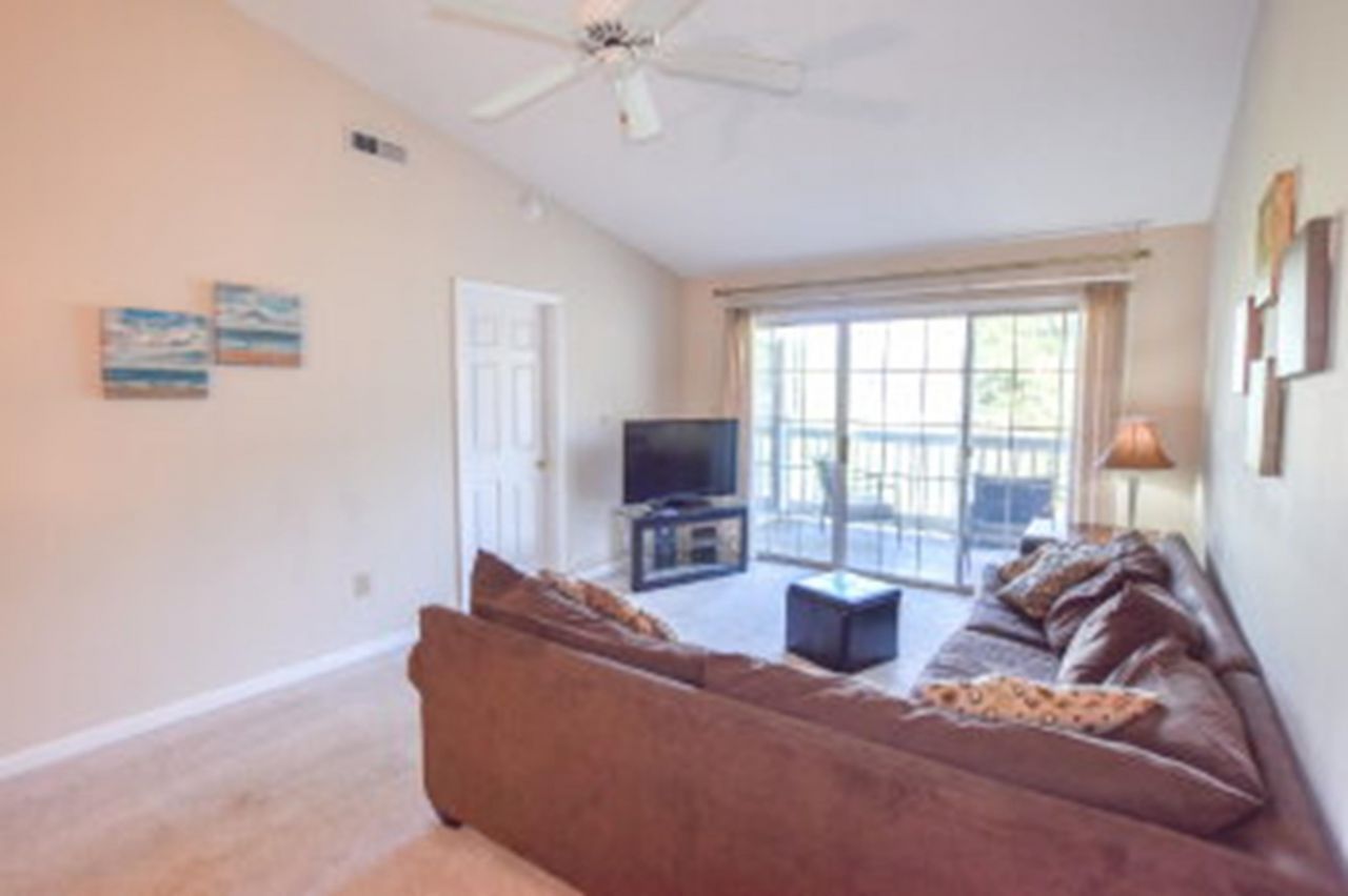 770 Charter Dr. Photo 7