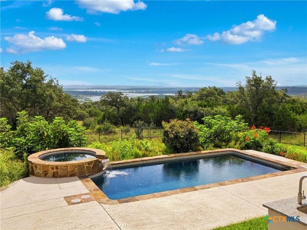 2144 Senora Ridge, Canyon Lake, TX 78133