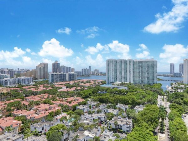 2801 NE 183rd St , Unit 912W, Aventura, FL 33160