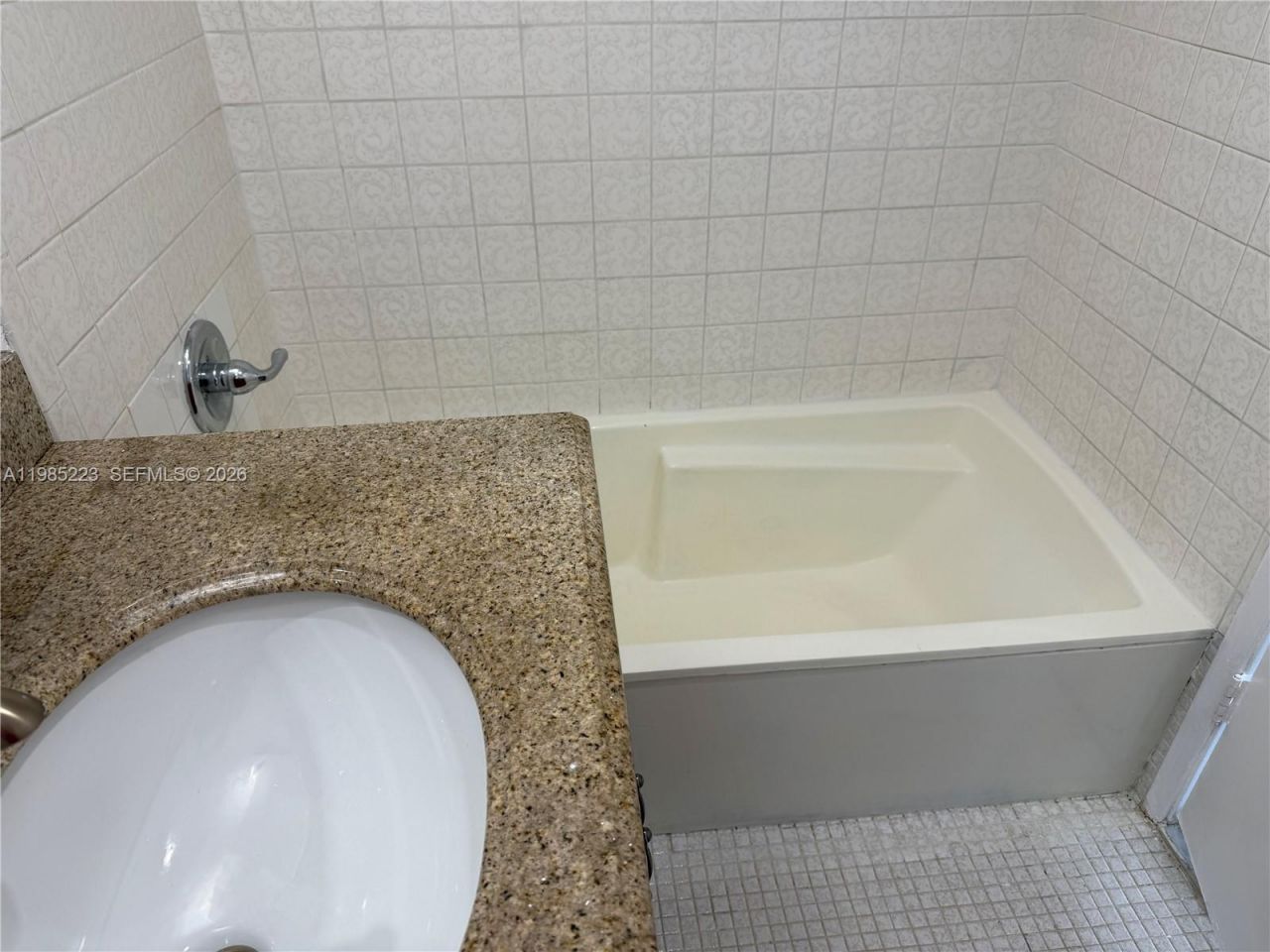 2801 NE 183rd St, Unit 912W, Aventura, FL 33160 Photo