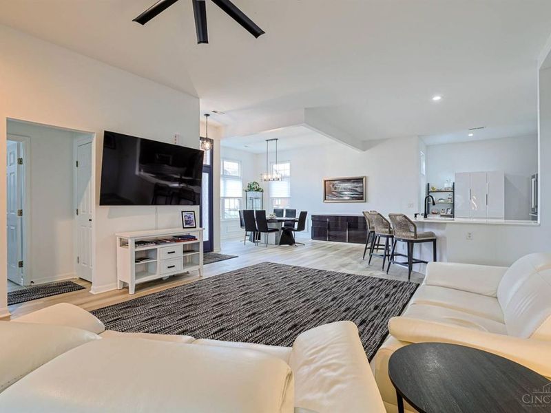 3808 Sandtrap Circle, Mason, OH 45040 Photo 5