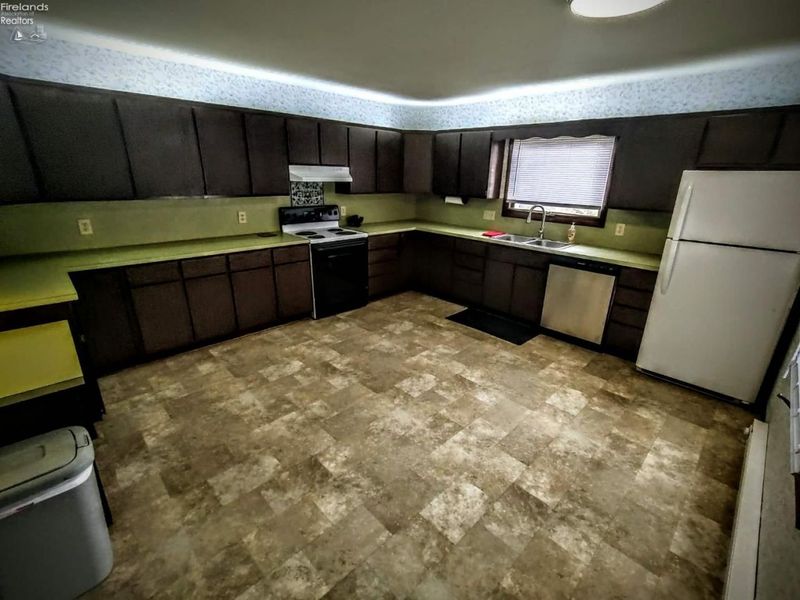 214 N Church Street, Oak Harbor, OH 43449 Photo 2