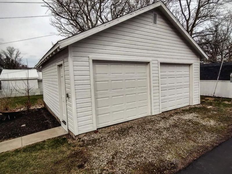 214 N Church Street, Oak Harbor, OH 43449 Photo 36