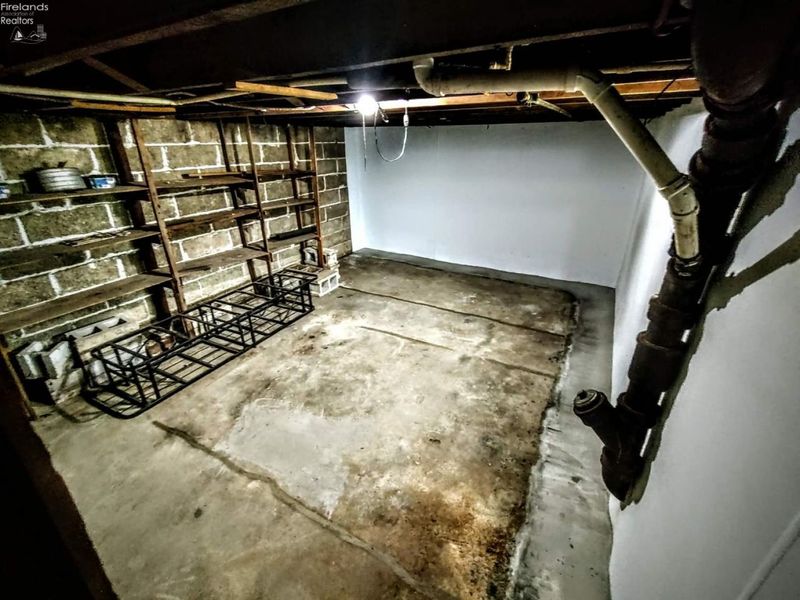 214 N Church Street, Oak Harbor, OH 43449 Photo 43