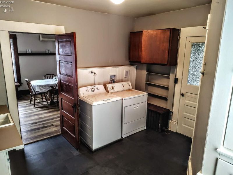 214 N Church Street, Oak Harbor, OH 43449 Photo 7