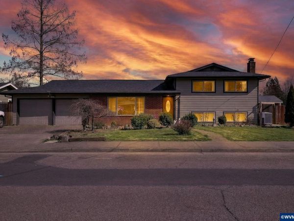 4274 5th St, Hubbard, OR 97032