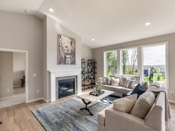 9152 62nd Street S, Cottage Grove, MN 55016