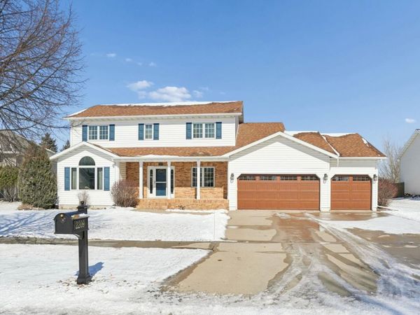 2209 Victoria Rose Drive S, Fargo, ND 58104