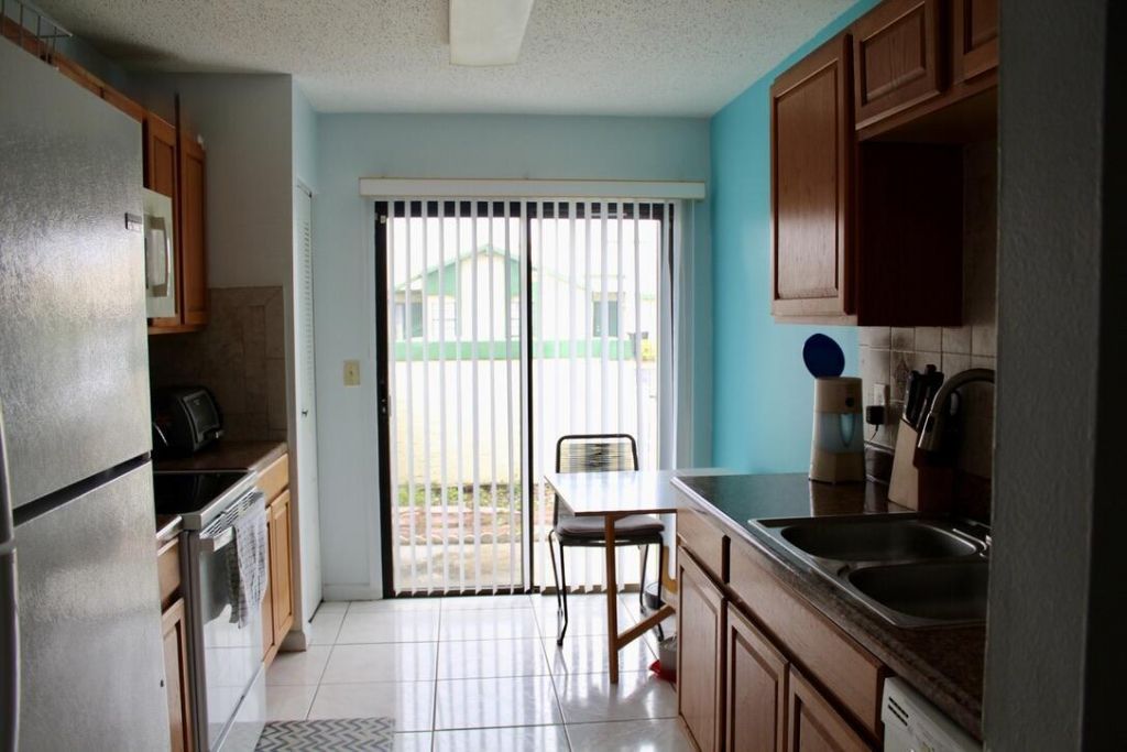 566 SW Sara Boulevard, Port Saint Lucie, FL 34953 Photo