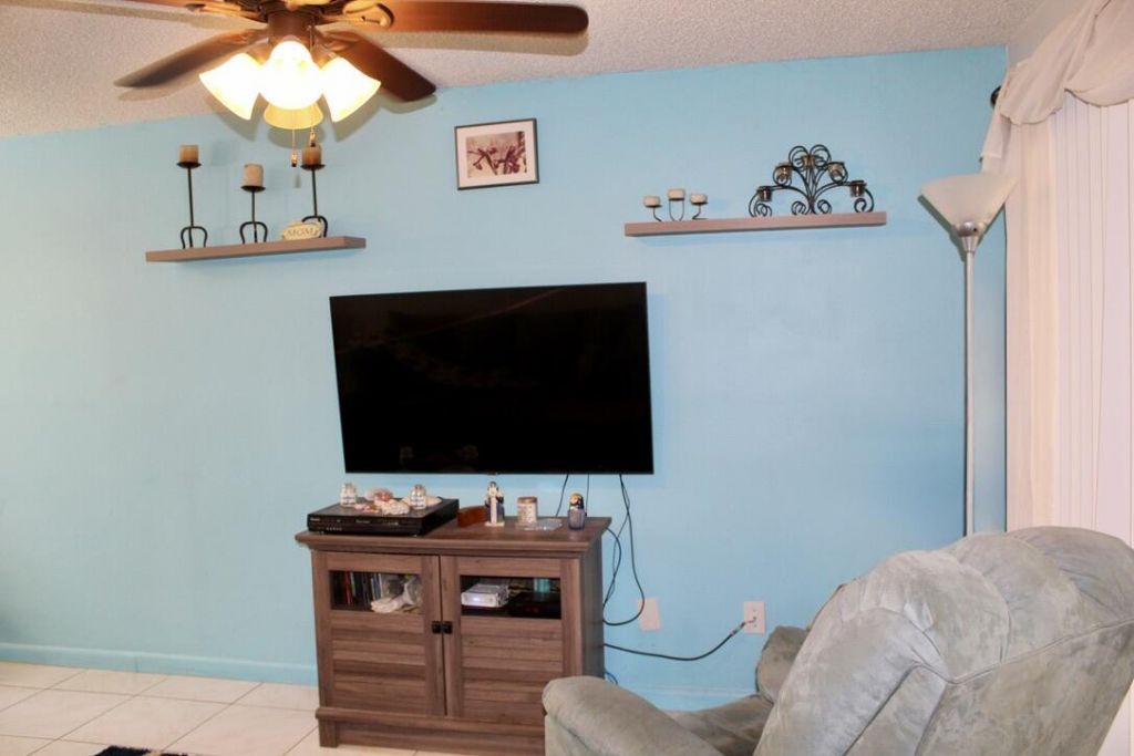 566 SW Sara Boulevard, Port Saint Lucie, FL 34953 Photo