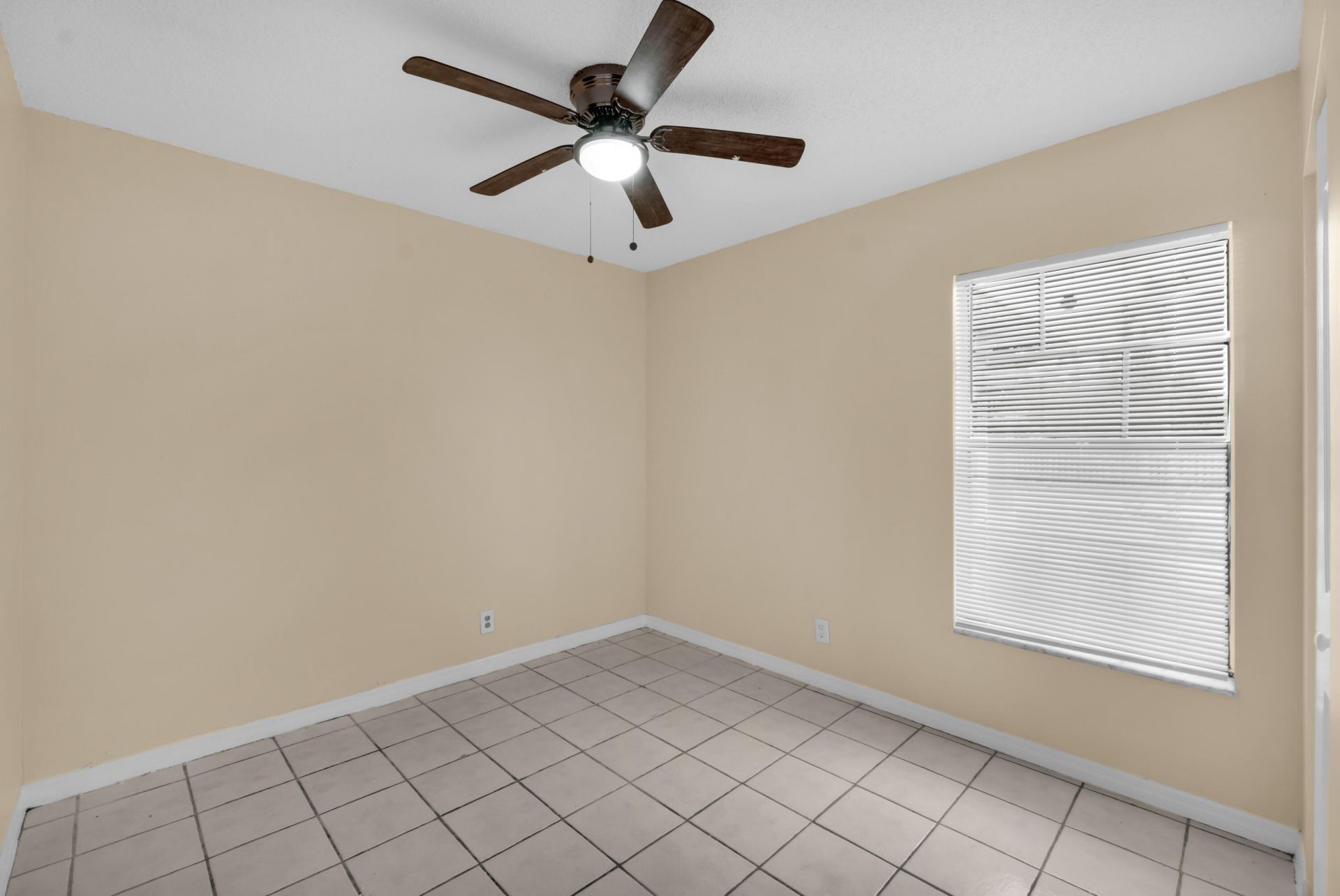 2070 NW 109th Avenue, Sunrise, FL 33322 Photo