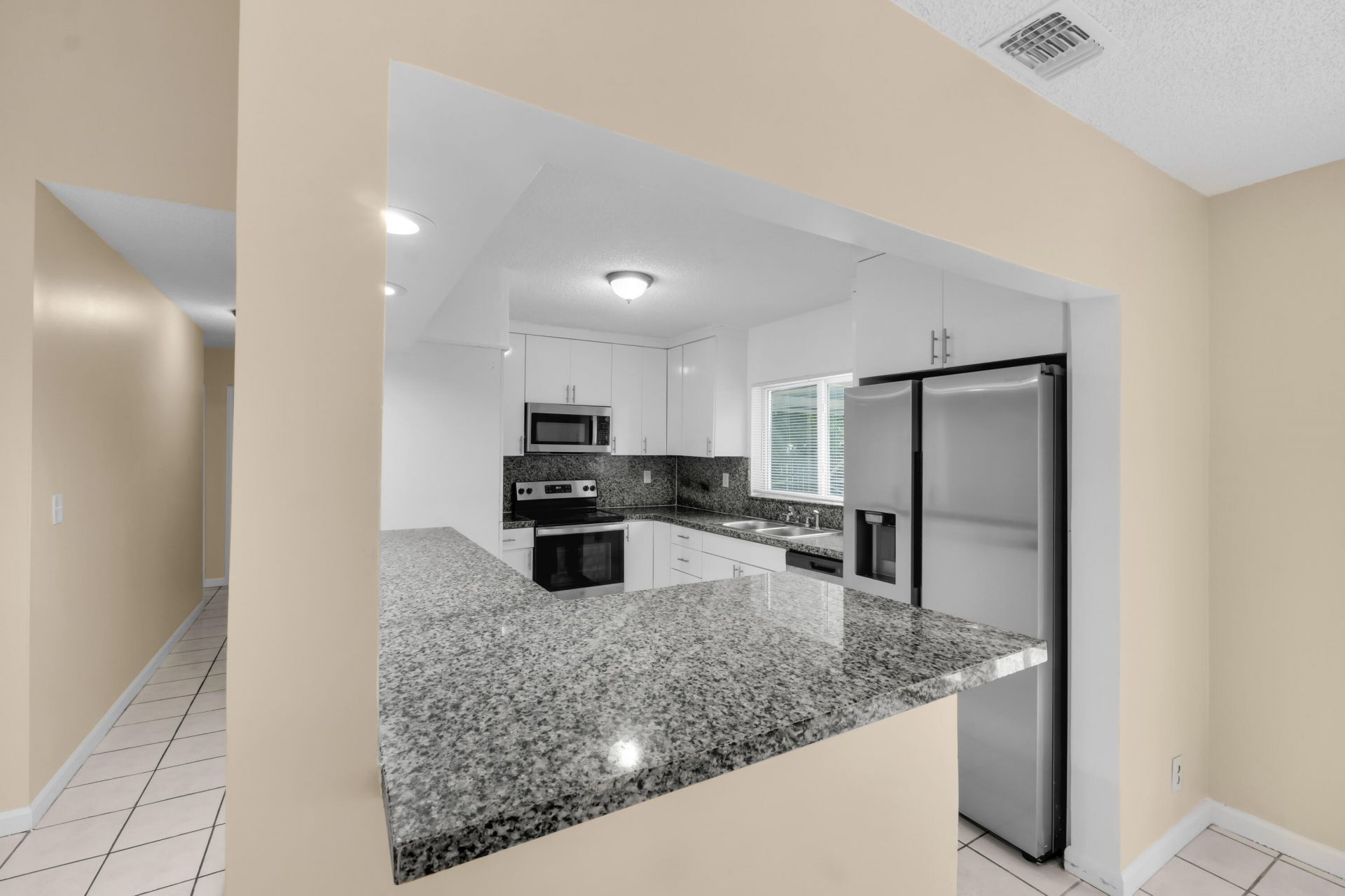 2070 NW 109th Avenue, Sunrise, FL 33322 Photo