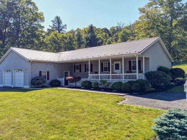 51 DRUMHELLER Lane, Nescopeck, PA 18635