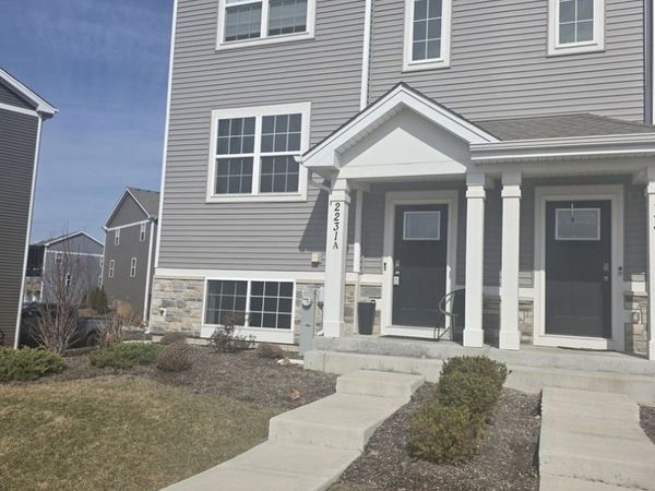 2231 Sassafras Way, Unit A, Wonder Lake, IL 60097
