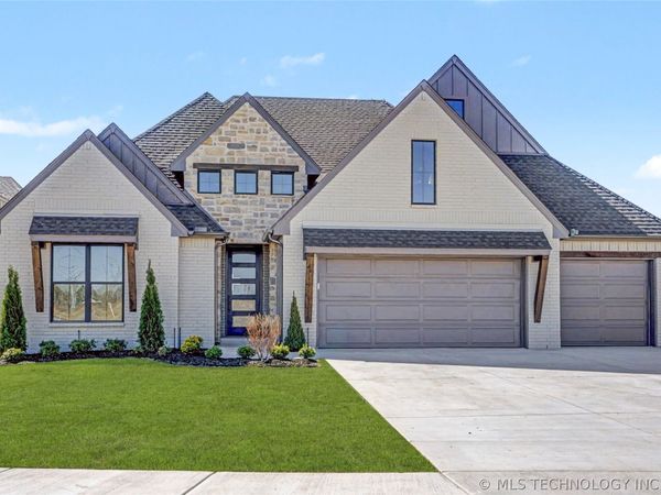 2740 E 135th Drive S, Bixby, OK 74008