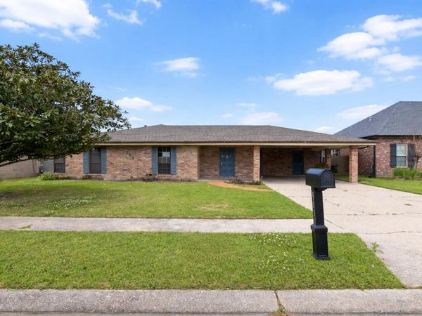 903 Eagle Dr, Houma, LA 70364