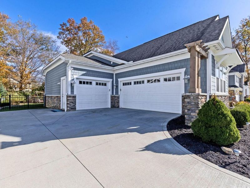 5505 Holiston Court , Galena, OH 43021 Photo 2