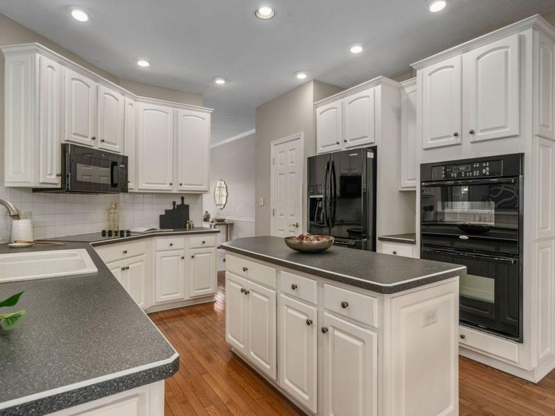 415 Ashmoore Court, Powell, OH 43065 Photo 6